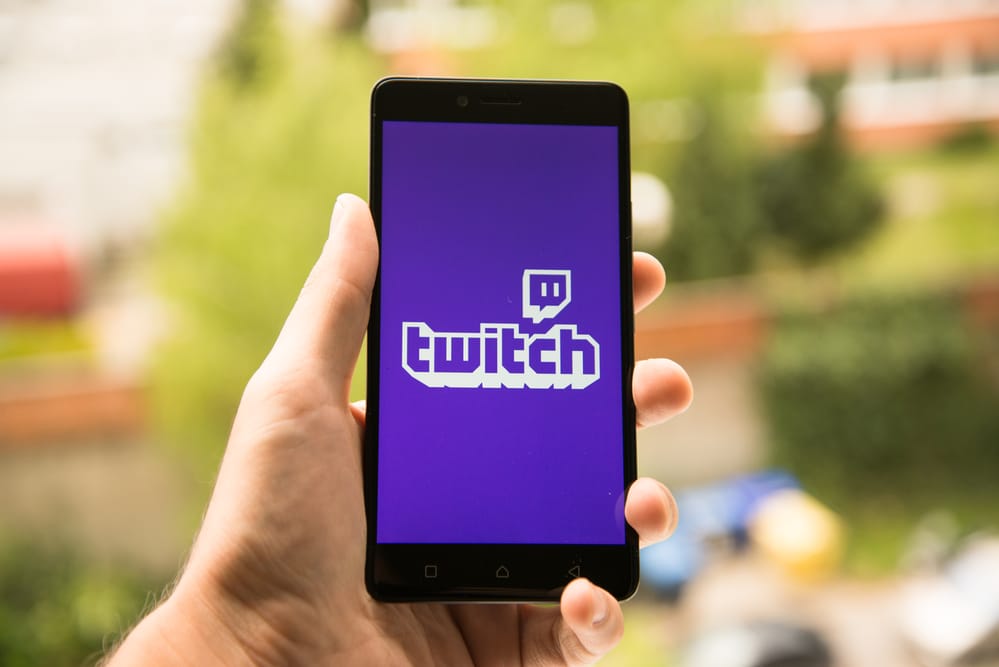 Receive Donations on Twitch: 4 Easy Ways to Earn Money