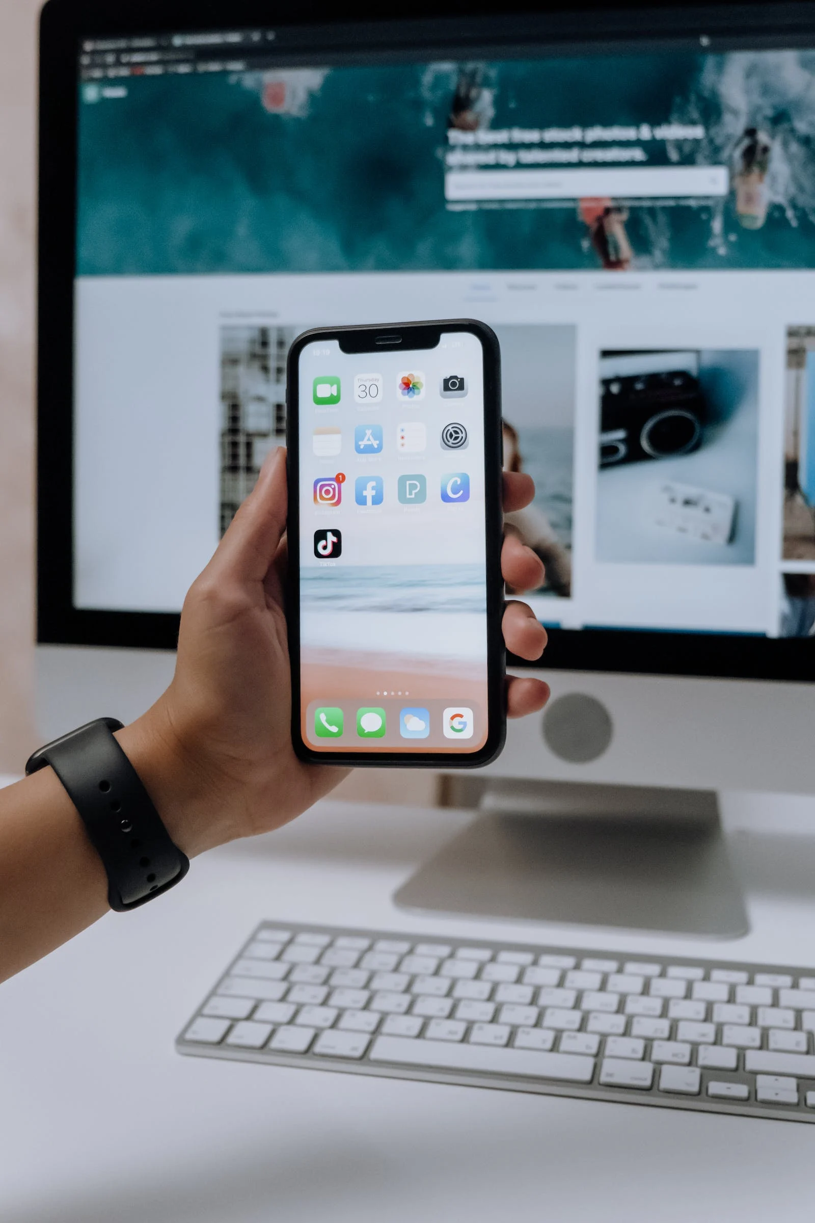 Definitive Guide On How To Get Free TikTok Followers: Make Videos Famous on TikTok 6 pexels photo 5082581 1 1
